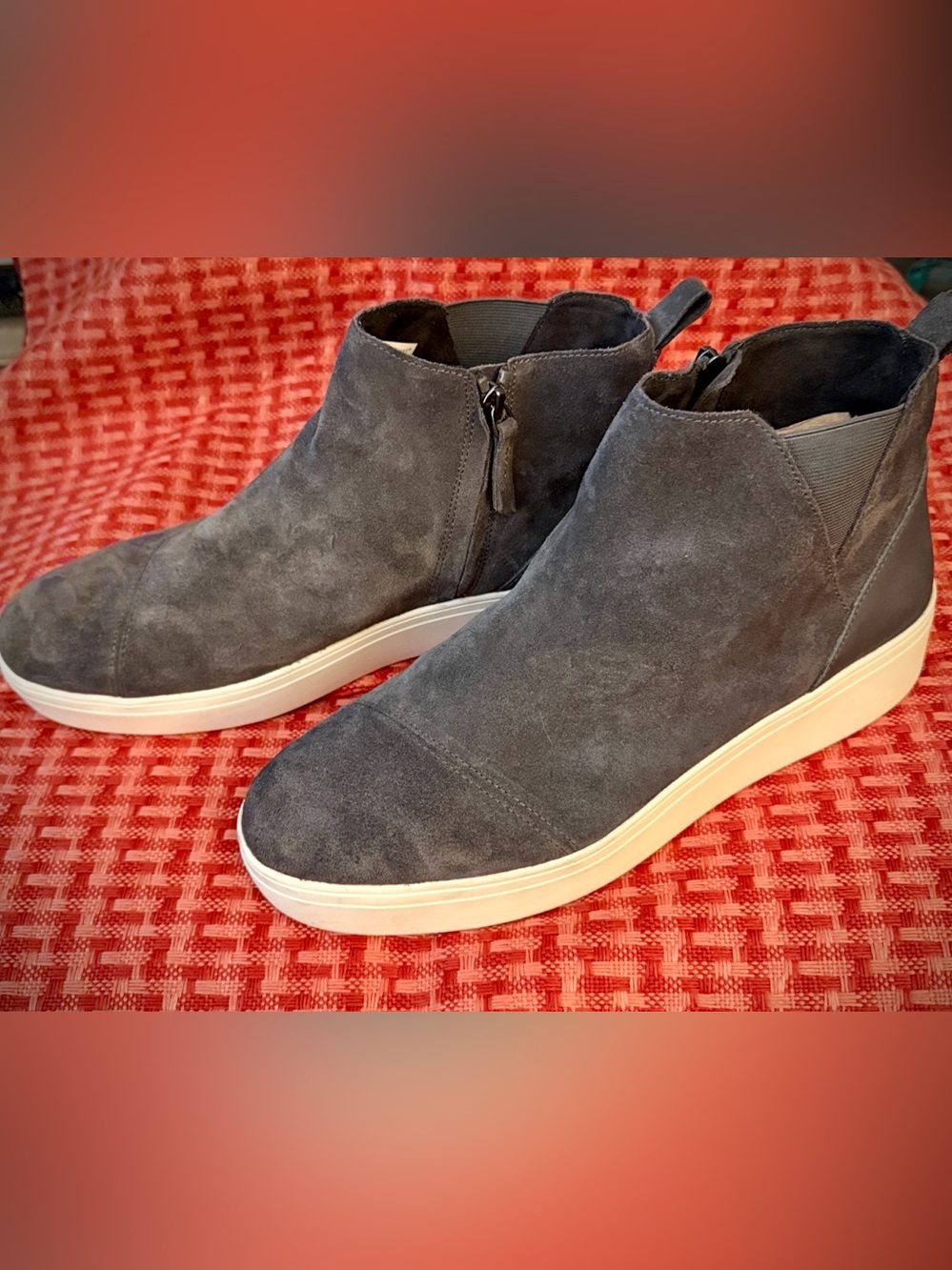 Toms Shoes Jamie Slip On Women's 12 Gray Suede Wedge Boot Sneaker New High Top